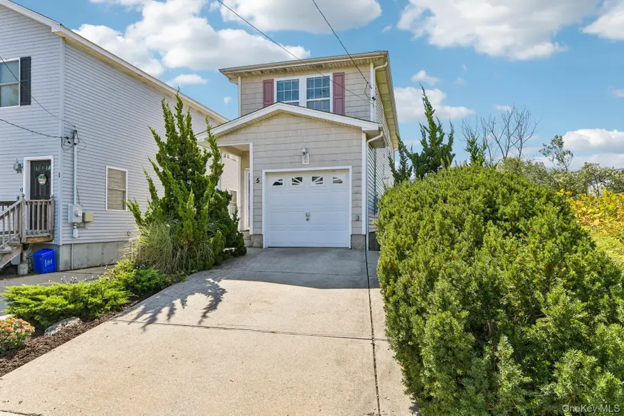 5 Martin Street W, East Rockaway, NY 11518 - #2