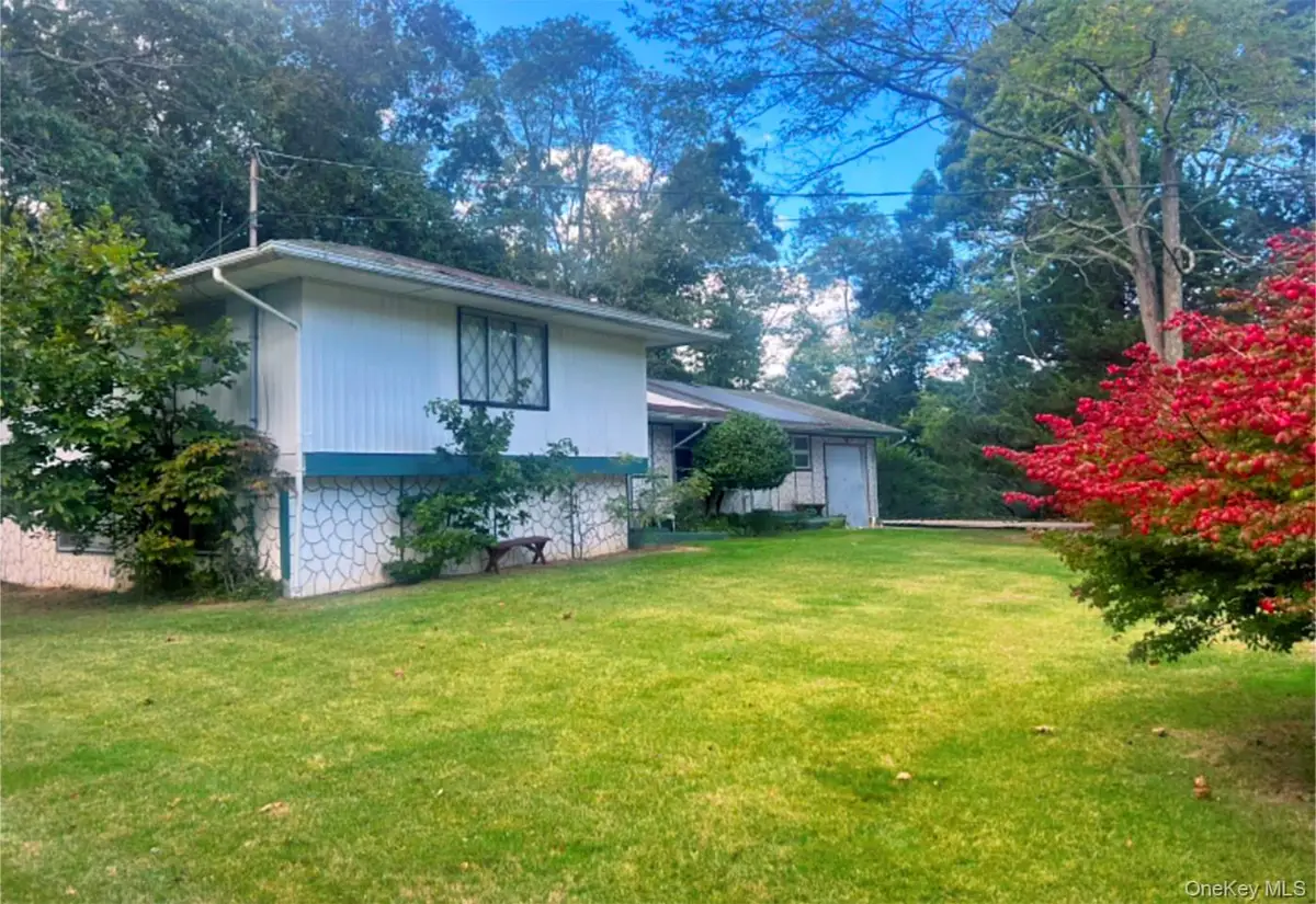 2605 Grand Avenue, Mattituck, NY 11952 - #1