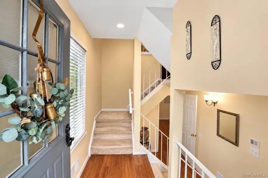 153 Treetop Circle, Nanuet, NY 10954 - #2