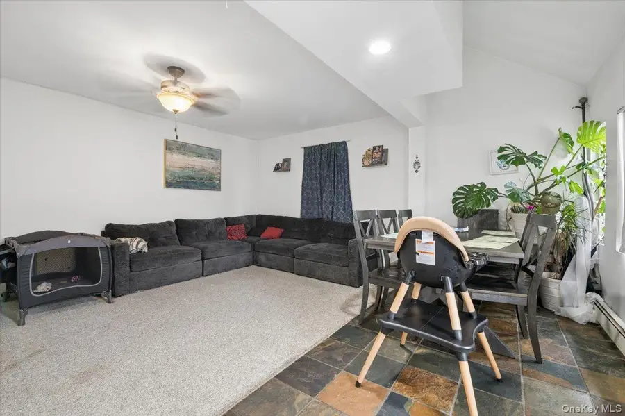 21 E Saint Marks Place, Valley Stream, NY 11580 - #3