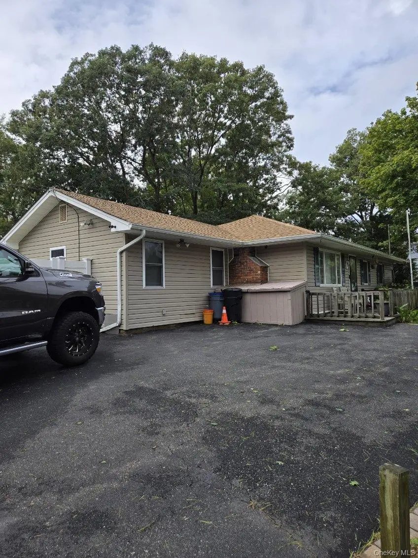 34 Floyd Road, Shirley, NY 11967 - #2