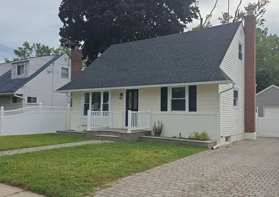 200 Raff Avenue, Elmont, NY 11003 - #2