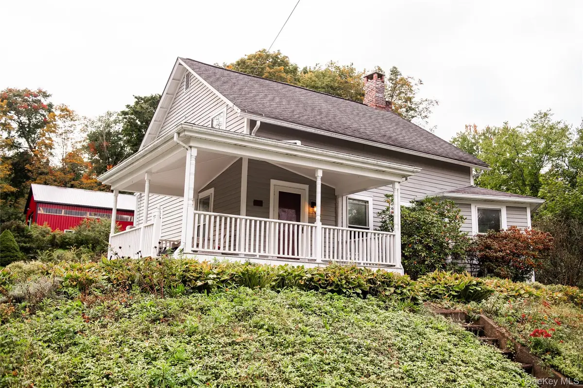 725 Traver Road, Pleasant Valley, NY 12569 - #1