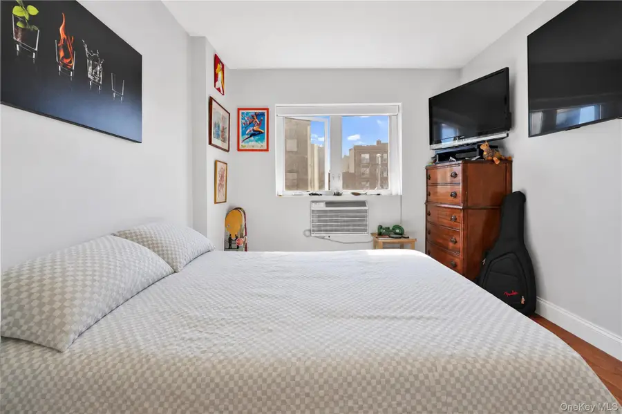 2821 36th Street #4R, Astoria, NY 11103 - #2