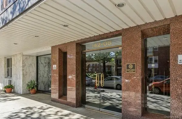 142-05 Roosevelt Avenue #415, Flushing, NY 11354