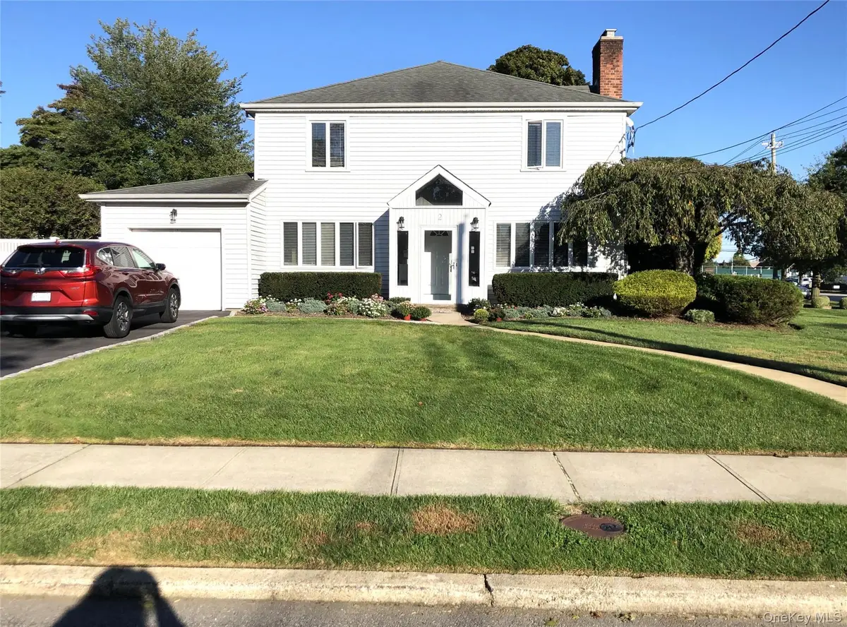 2 Amherst Place, Massapequa, NY 11758 - #1