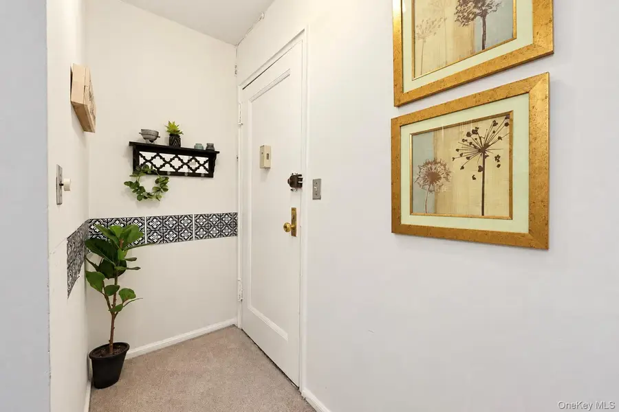 517 Riverdale Avenue #2H, Yonkers, NY 10705 - #3
