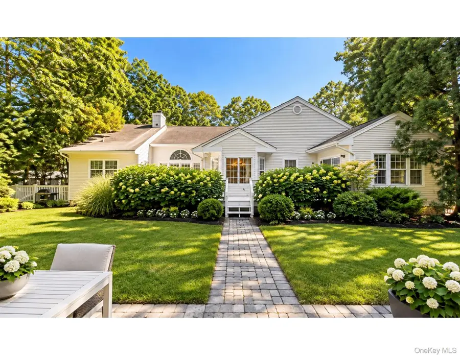 16 Willowood Court, Westhampton, NY 11977 - #2