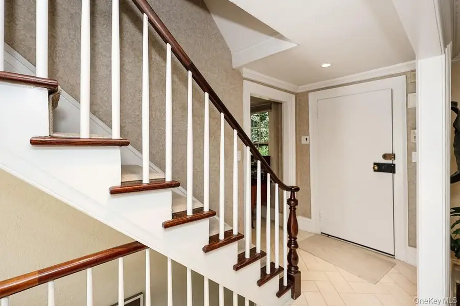 80 E Broadway, Roslyn, NY 11576 - #3