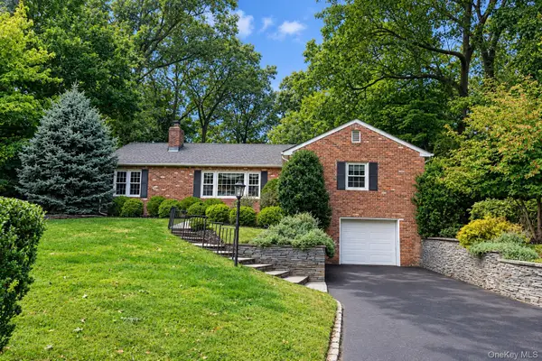 83 Christian Avenue, Stony Brook, NY 11790