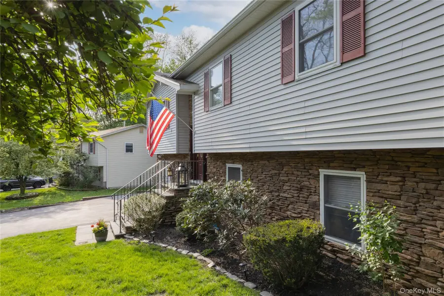 5 Nickolaus Lane, Nanuet, NY 10954 - #3