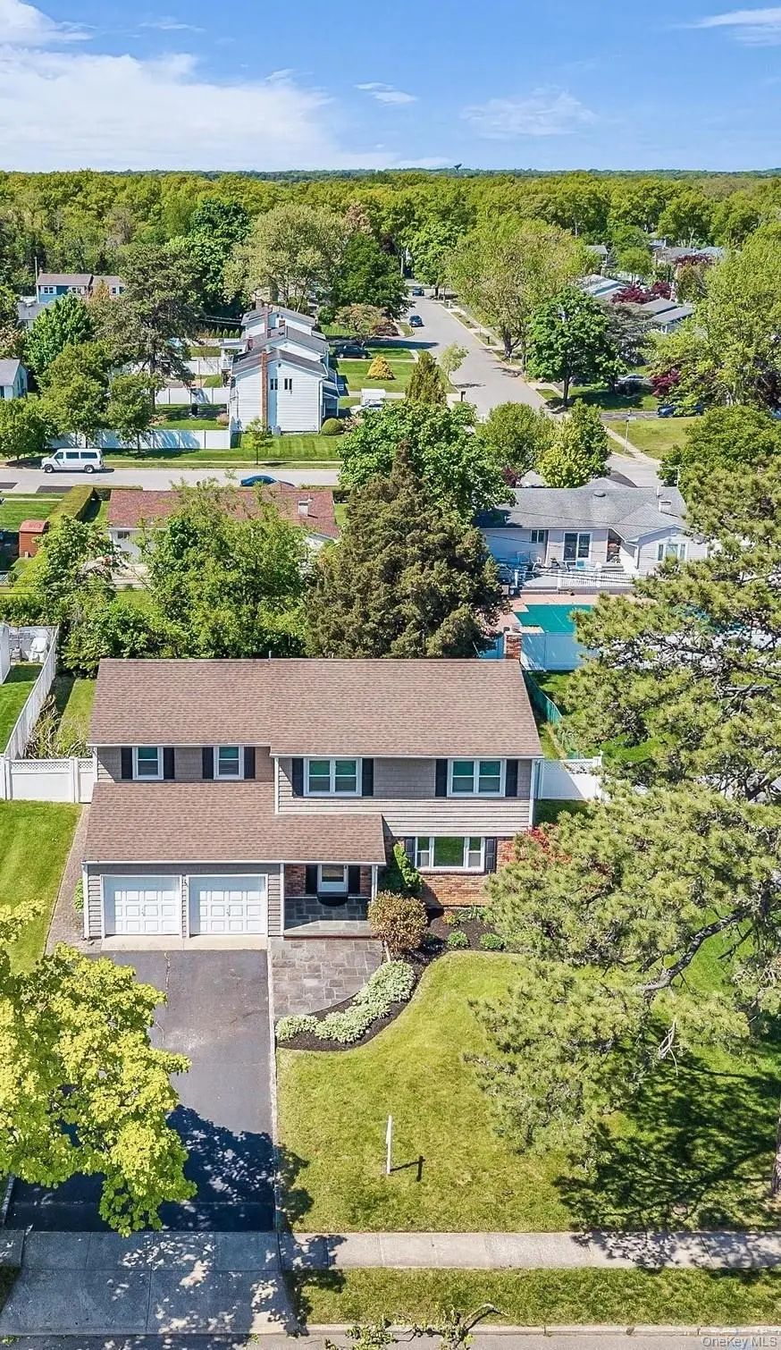25 Sherry Lane, Hauppauge, NY 11788 - #2