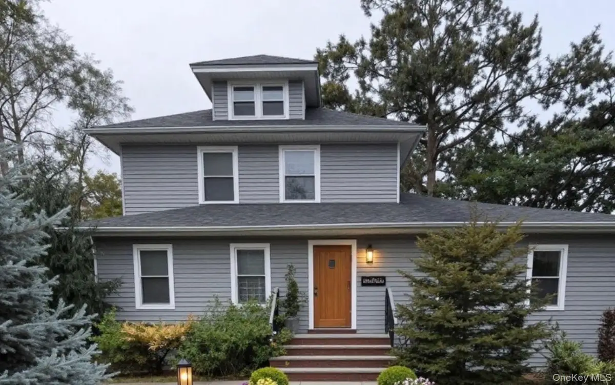 116 Carleton Avenue, Islip Terrace, NY 11752 - #1