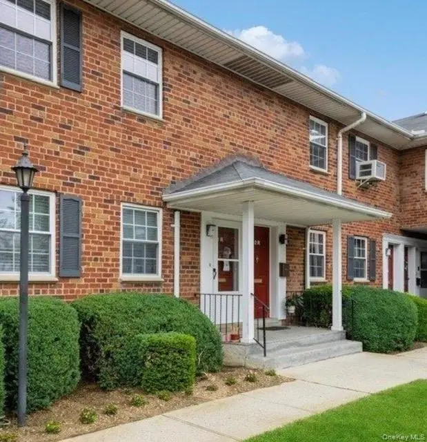2549 Jerusalem Avenue #2R, North Bellmore, NY 11710 - #1