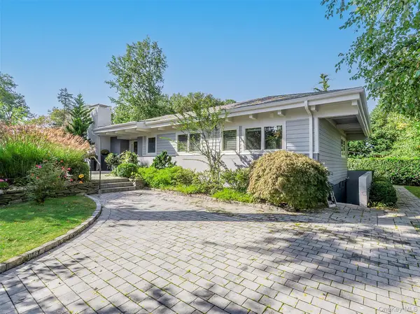 14 Highland Place, Sea Cliff, NY 11579