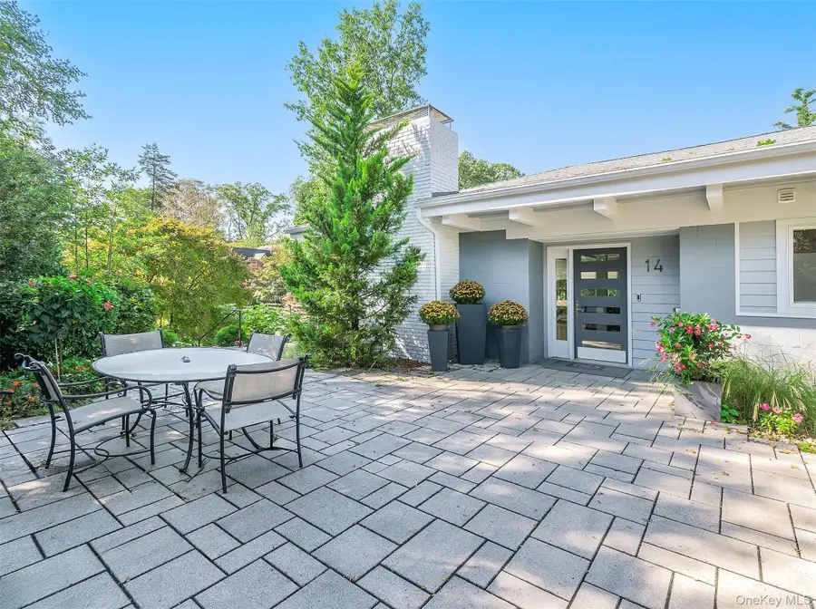 14 Highland Place, Sea Cliff, NY 11579 - #2