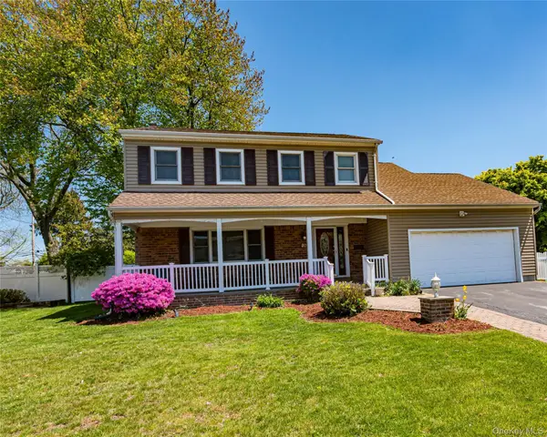 20 Evon Drive Sw, Syosset, NY 11791