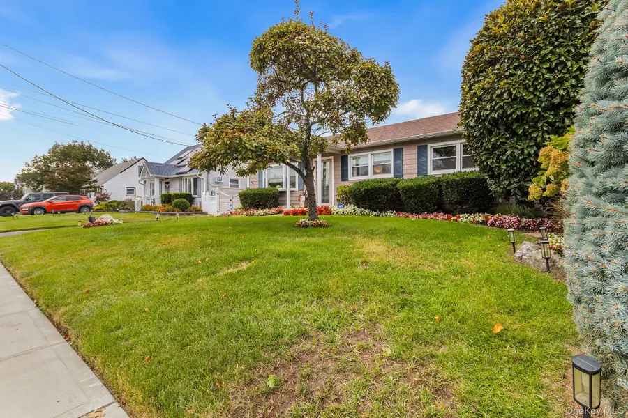 142 Montgomery Avenue, Oceanside, NY 11572 - #3