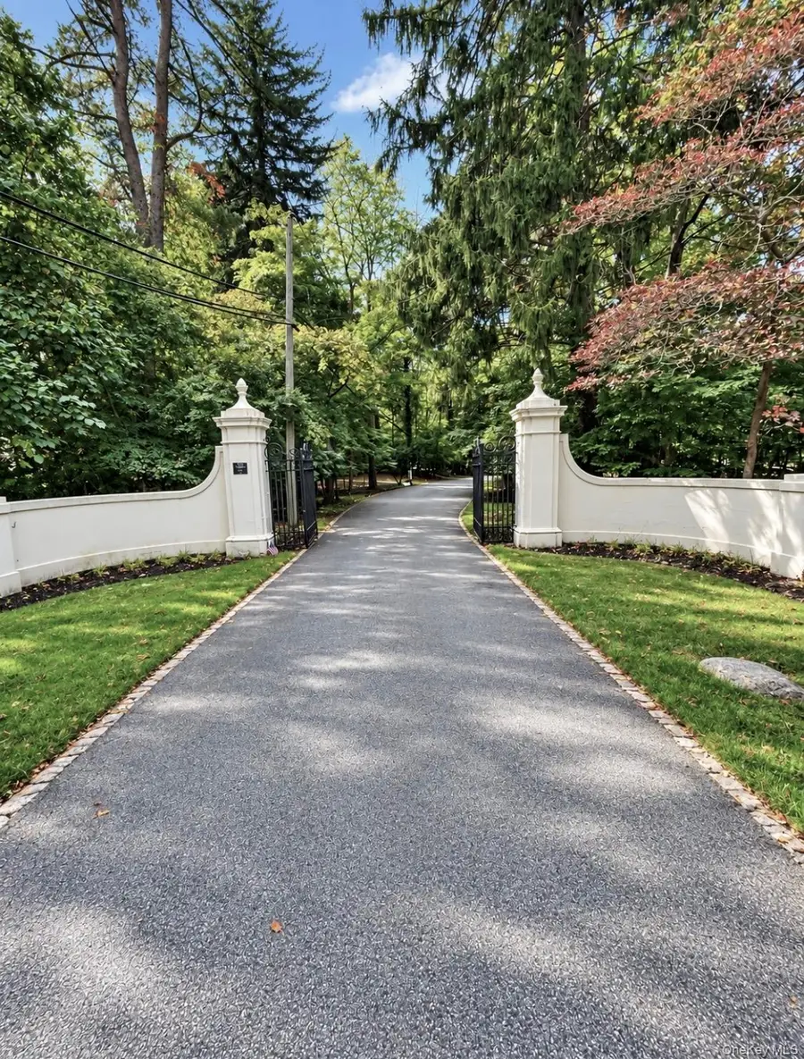 3 Gate Road, Head Of The Harbor, NY 11780 - #2