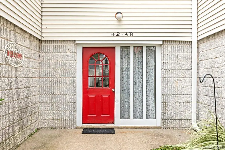 42 Richmond Boulevard #3A, Ronkonkoma, NY 11779 - #2