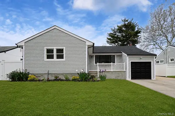 224 Hungry Harbor Road, Valley Stream, NY 11581