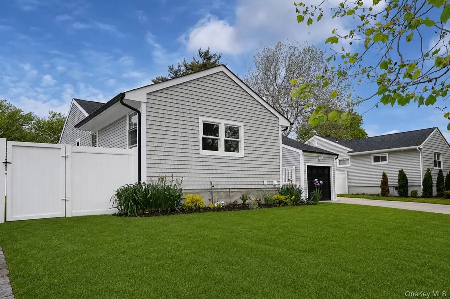 224 Hungry Harbor Road, Valley Stream, NY 11581 - #3