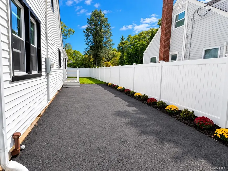 102 Pinewood Drive, Shirley, NY 11967 - #3