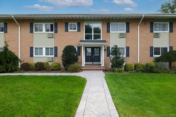 41 Mildred Place #3B, North Babylon, NY 11703