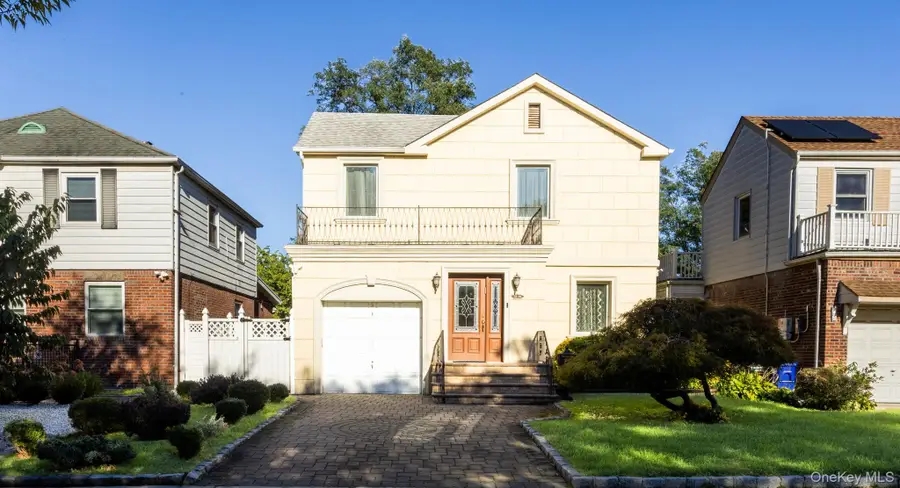 73-35 195th Street, Fresh Meadows, NY 11366 - #3