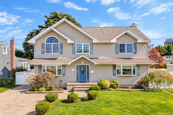 122 Dorothy Drive, East Meadow, NY 11554