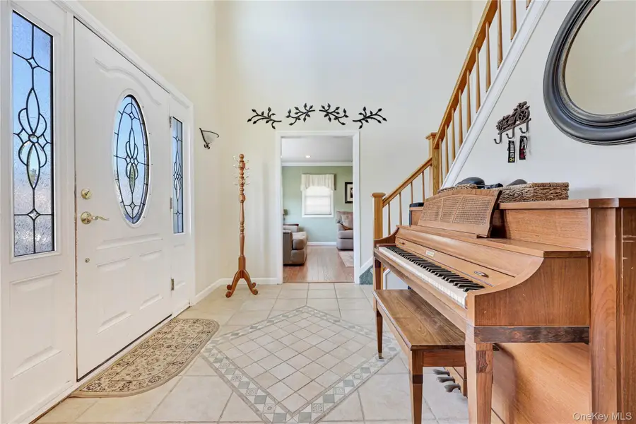 122 Dorothy Drive, East Meadow, NY 11554 - #3