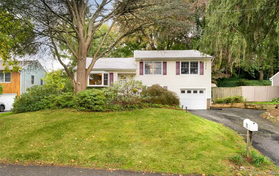 11 Longford Street, Huntington, NY 11743 - #2