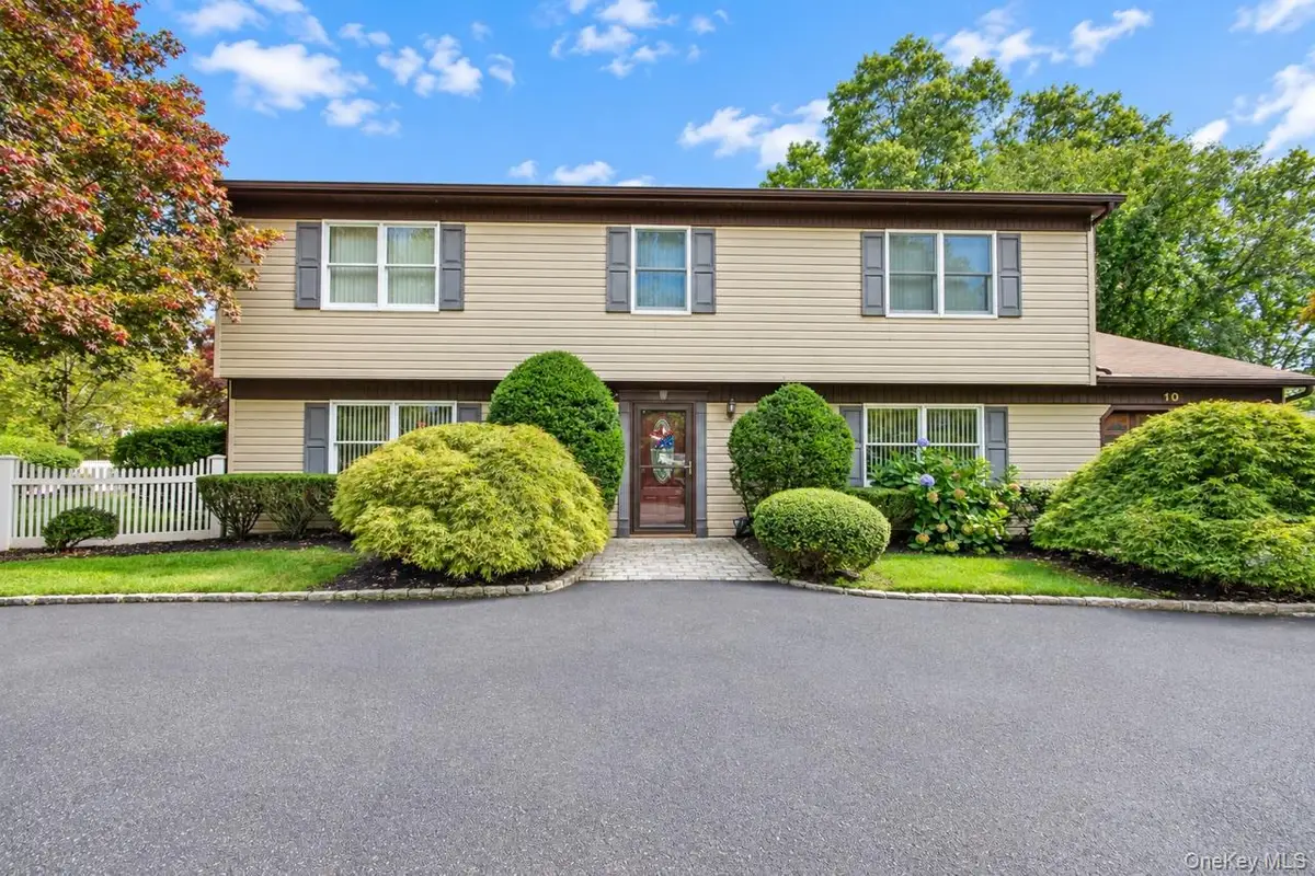 10 Marblestone, South Setauket, NY 11720 - #1