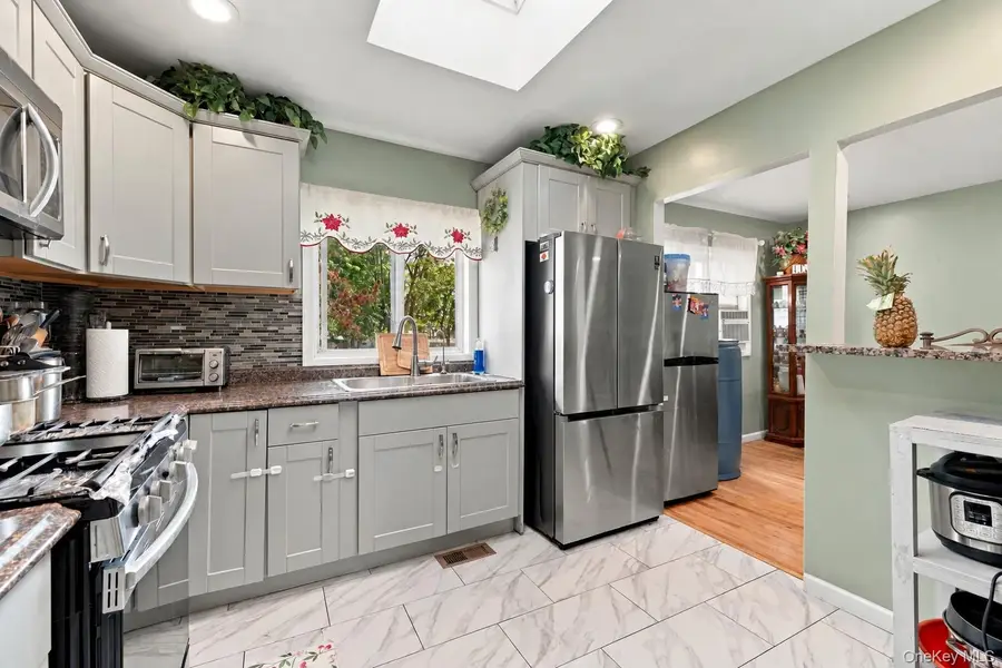 266 Riddle Street, Brentwood, NY 11717 - #3