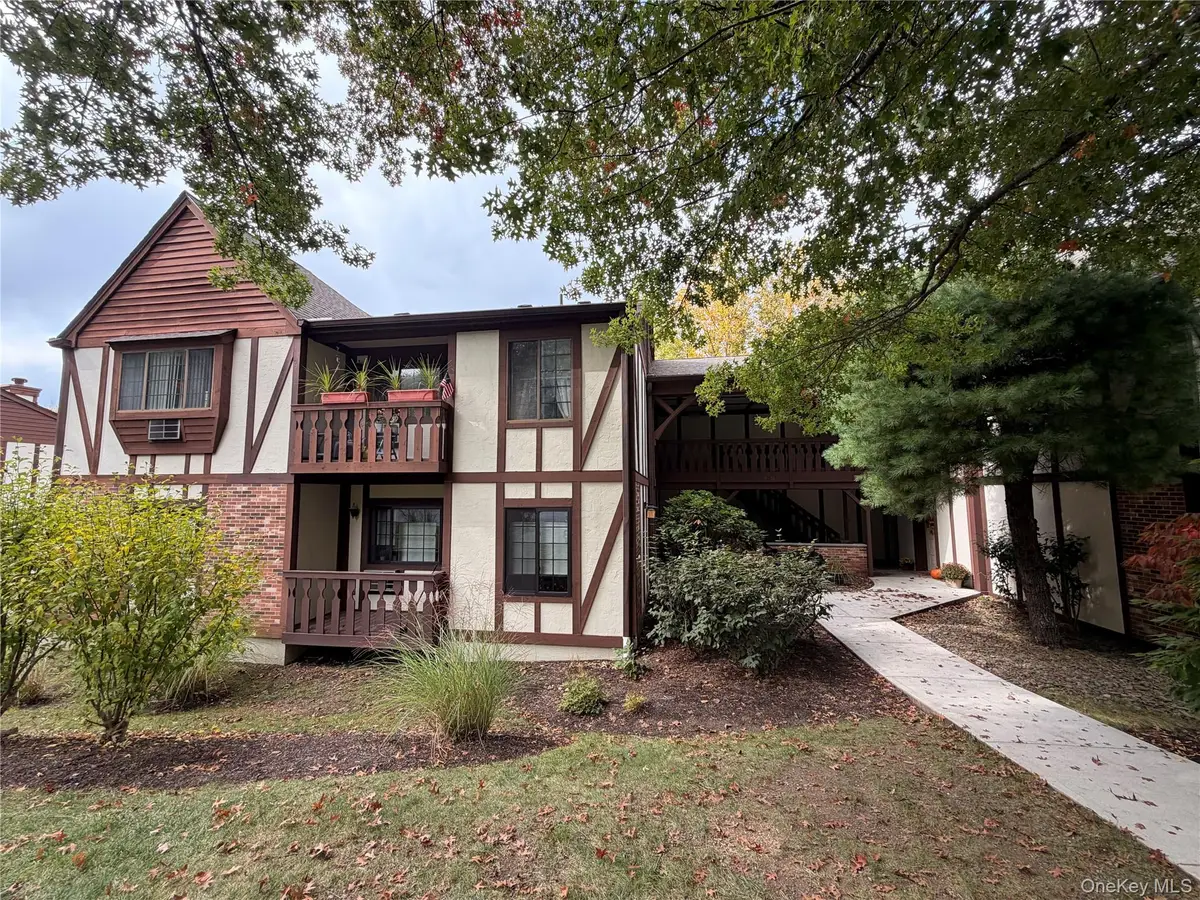 10 Foxwood Circle, Mount Kisco, NY 10549 - #1