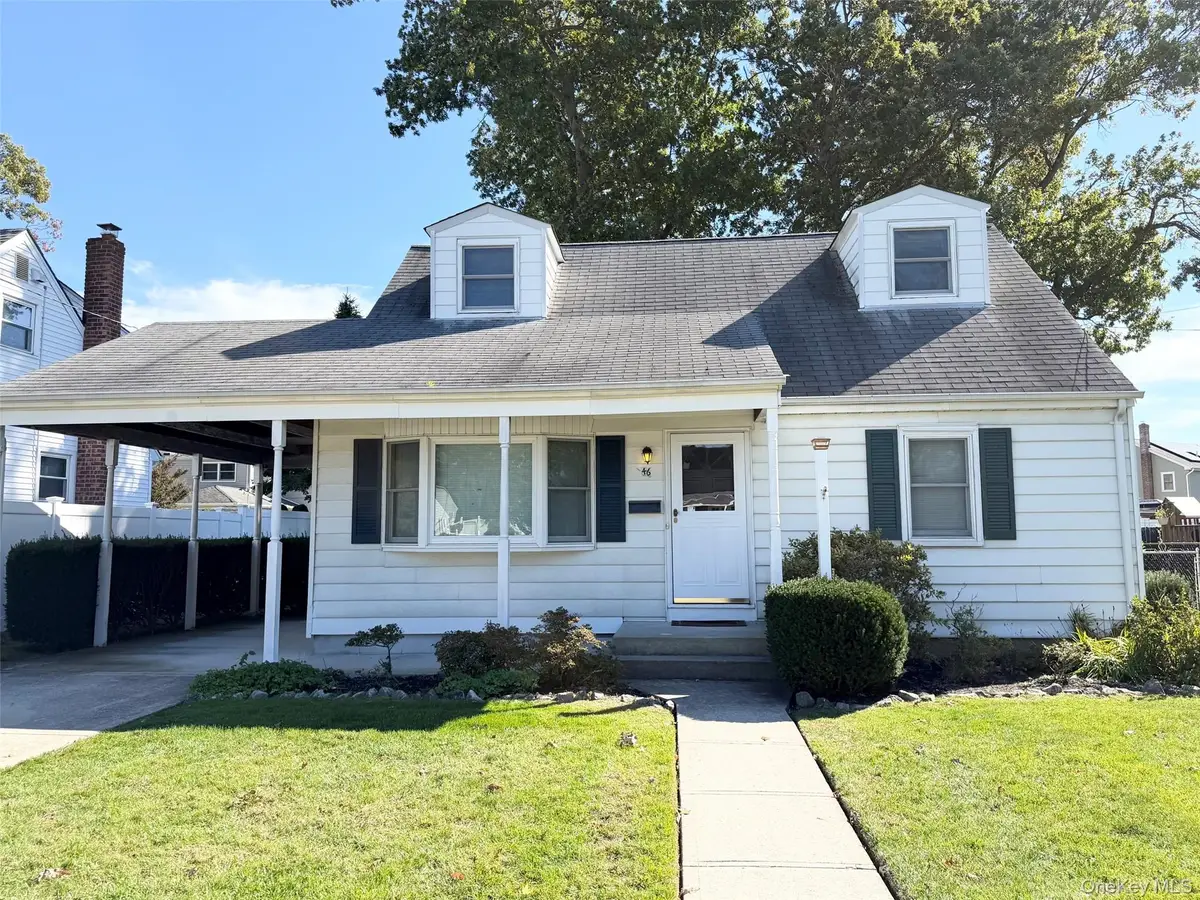 46 Midwood Avenue, Farmingdale, NY 11735 - #1