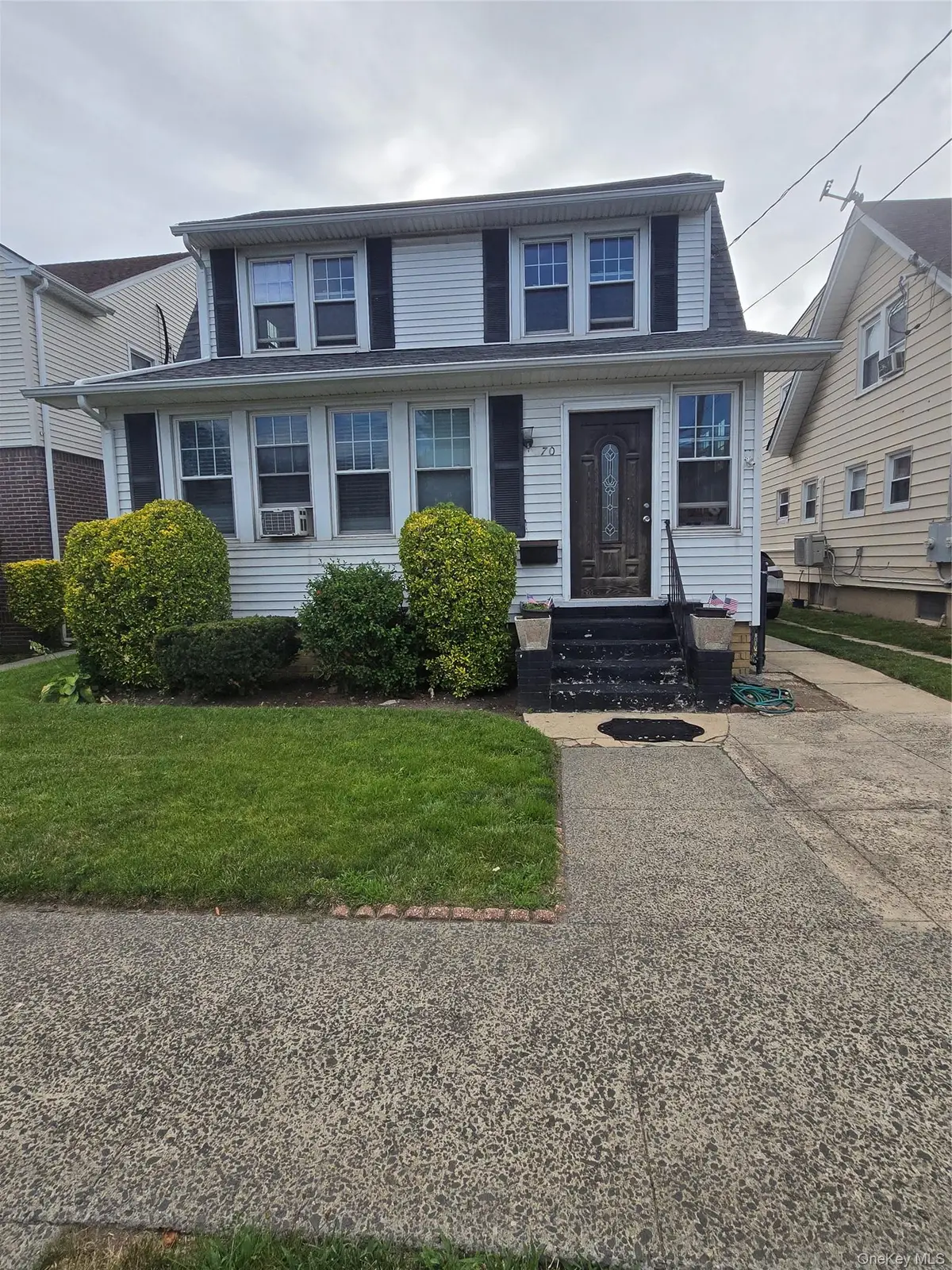 70 Rockaway Parkway, Valley Stream, NY 11580 - #1