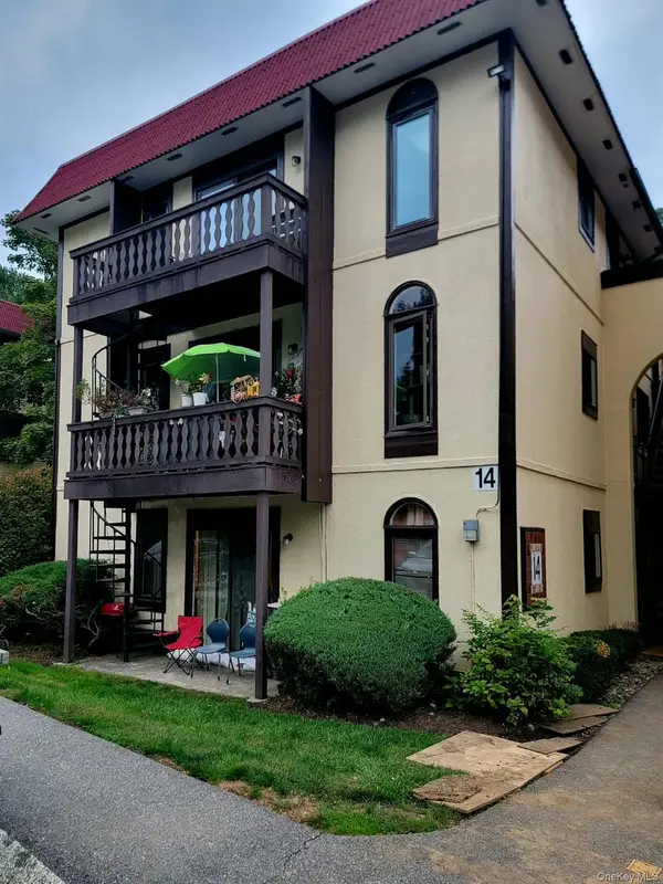 14 Granada Crescent #19, White Plains, NY 10603