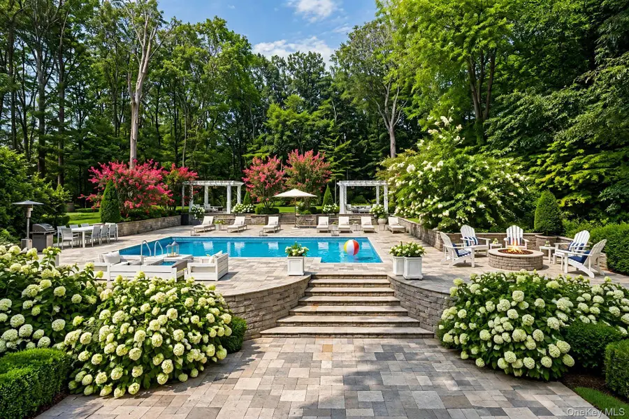9 Godfrey Lane, Huntington, NY 11743 - #2