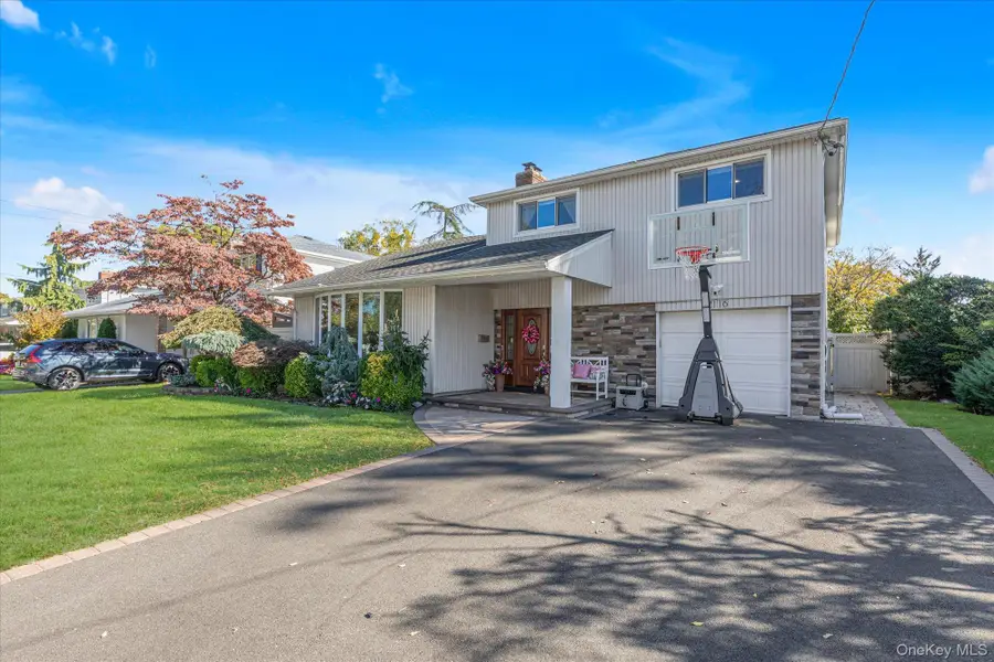 2116 Oliver Way, Merrick, NY 11566 - #2