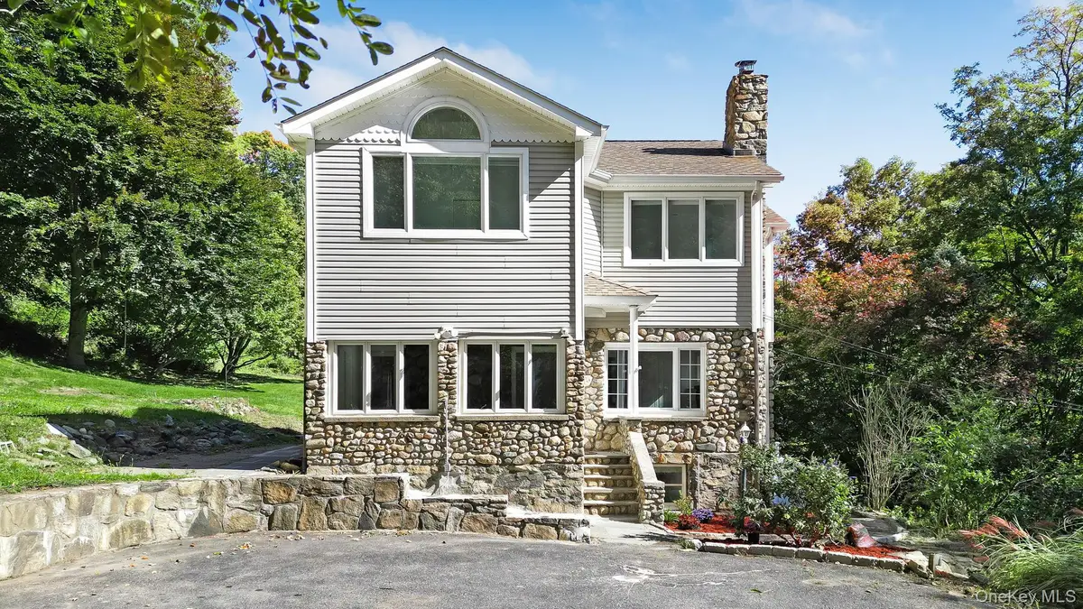 3811 Wood Street, Jefferson Valley, NY 10535 - #1