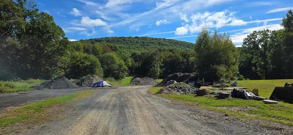178 Tuckers Corners Road, Highland, NY 12528