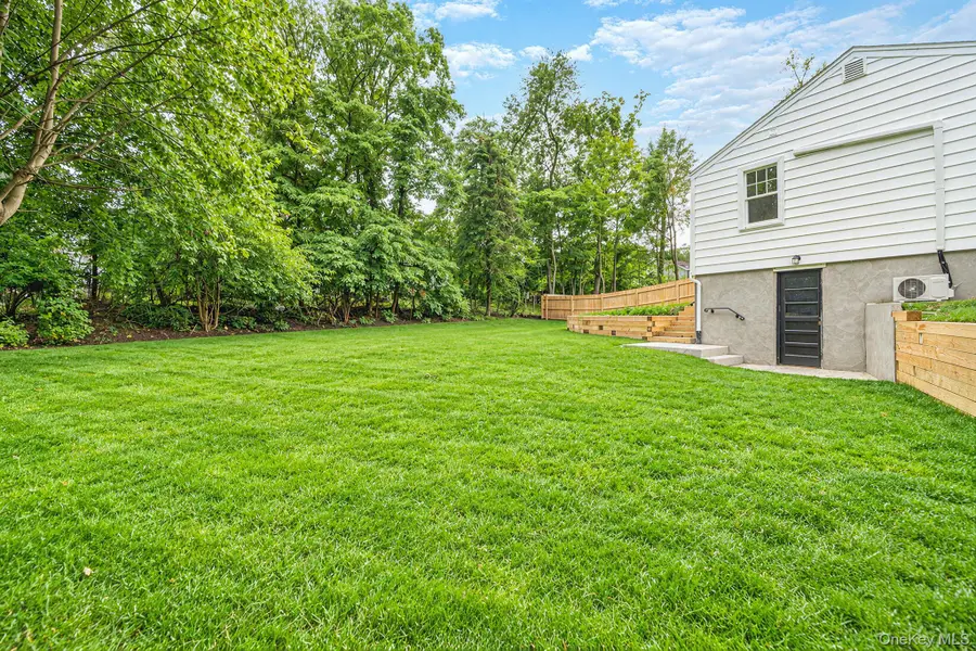 29 Overhill Road, Rocky Point, NY 11778 - #3
