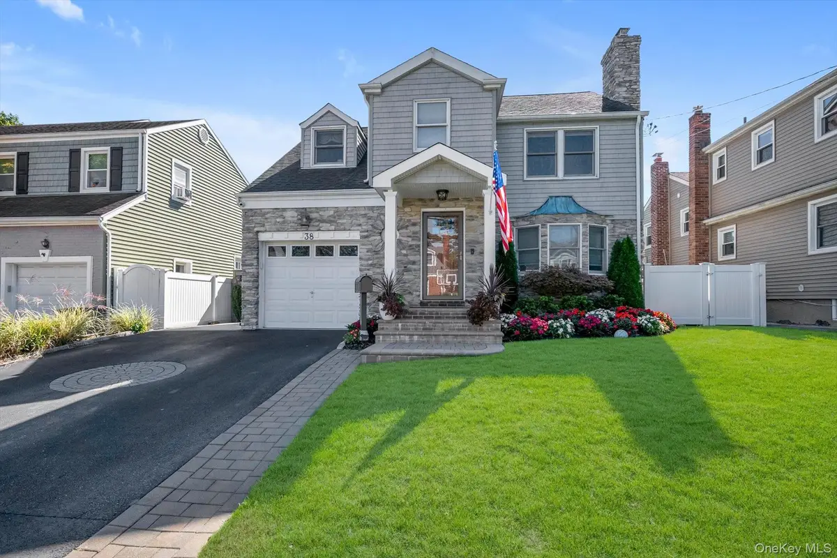 38 Newkirk Avenue, East Rockaway, NY 11518 - #1