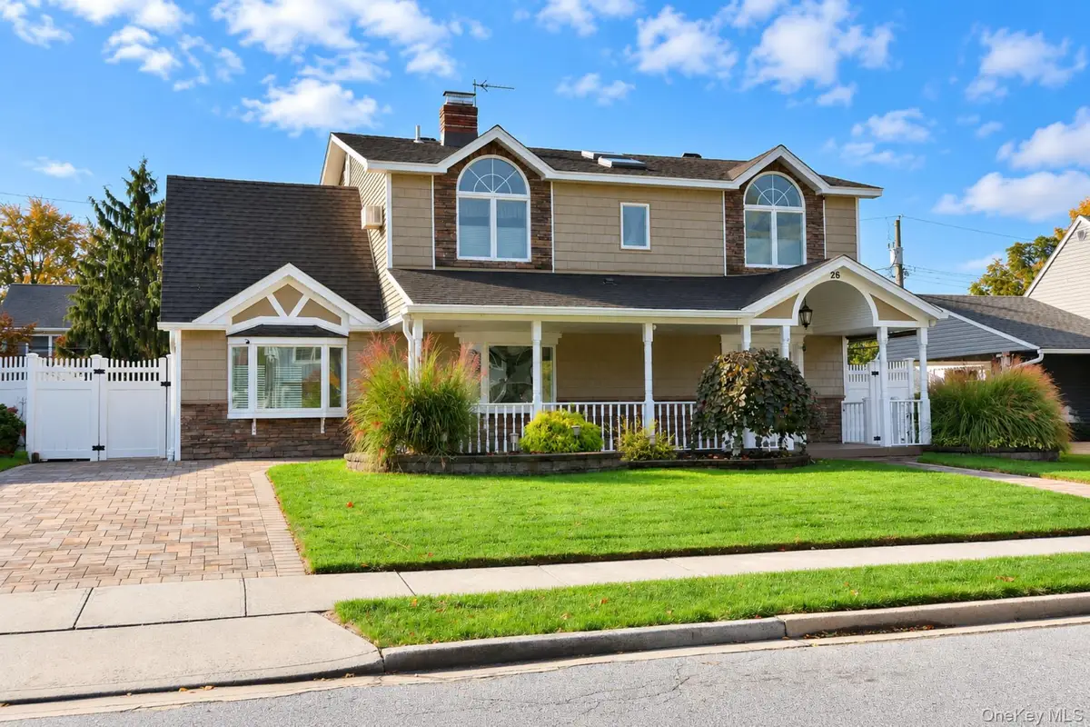26 Ballad Lane, Hicksville, NY 11801 - #1