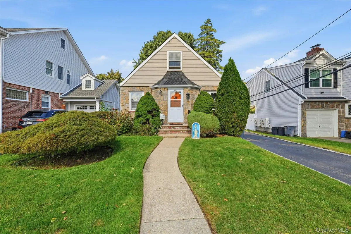 39 Primrose Drive, New Hyde Park, NY 11040 - #1