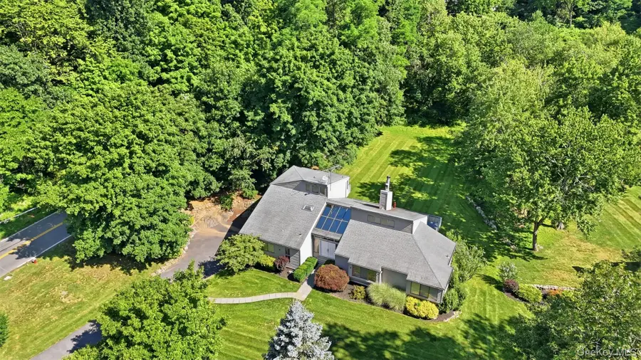 1 Kings Grant Way, Briarcliff Manor, NY 10510 - #2