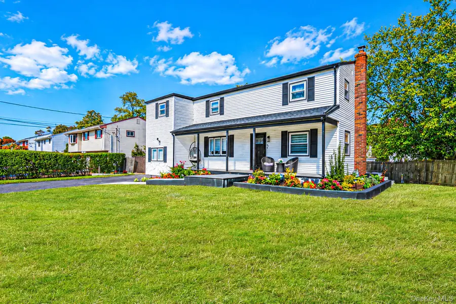 6 S Arizona Road, West Babylon, NY 11704 - #3