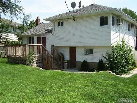 8 Debora Drive, Plainview, NY 11803 - #2