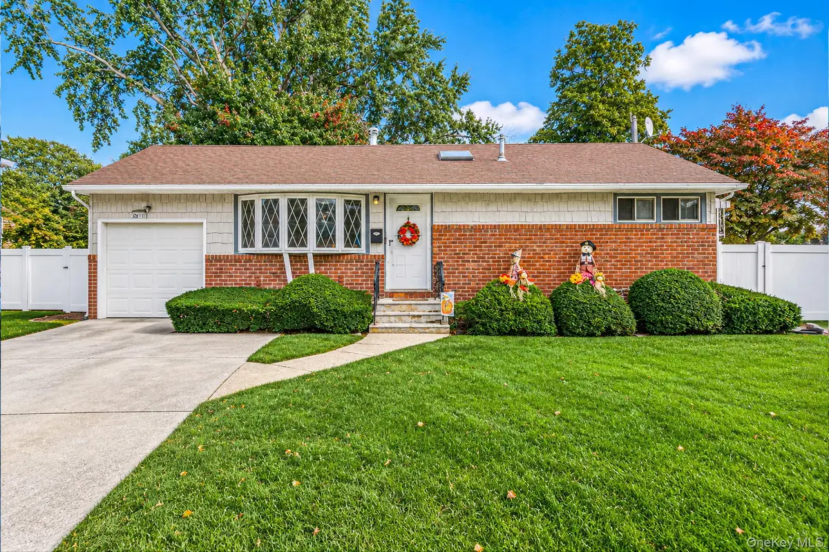 30 Janet Drive, Plainview, NY 11803 - #1